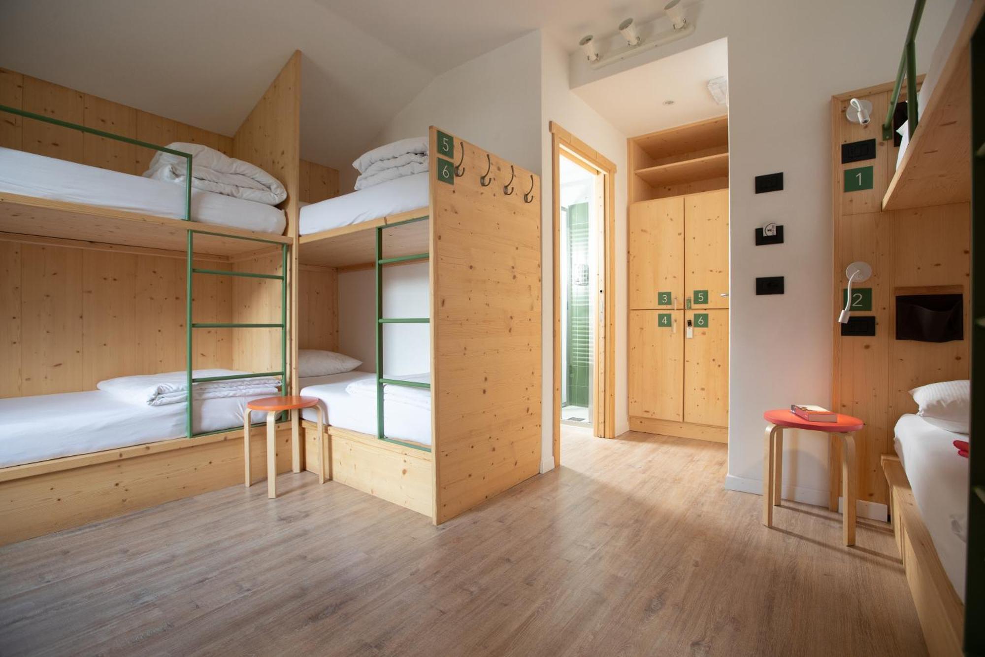 Single Bed in 6-Bed Dormitory Room,1631584156:JPEG